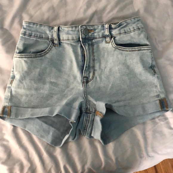 STAR HAND PAINTED Pacsun lightwash hi rise shorts - Picture 2 of 3